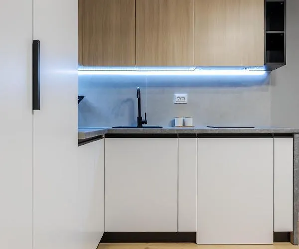 Inshiapartments On Kulisha Str *