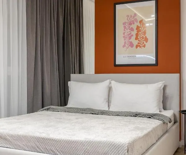 Inshiapartments On Kulisha Str Apartman *