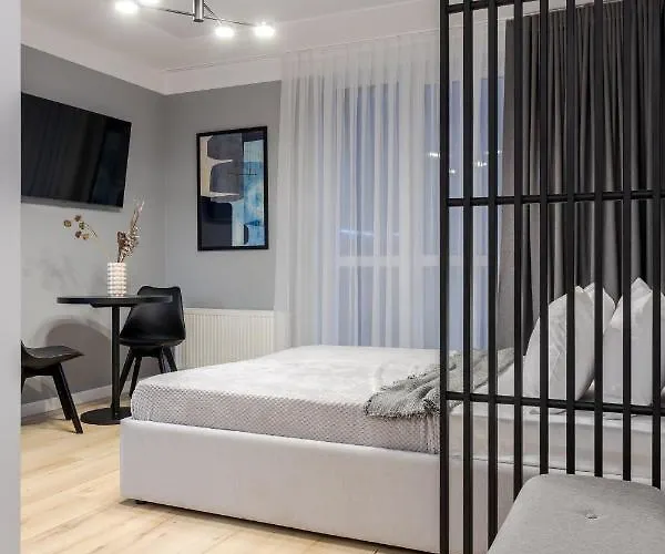 شقة Inshiapartments On Kulisha Str